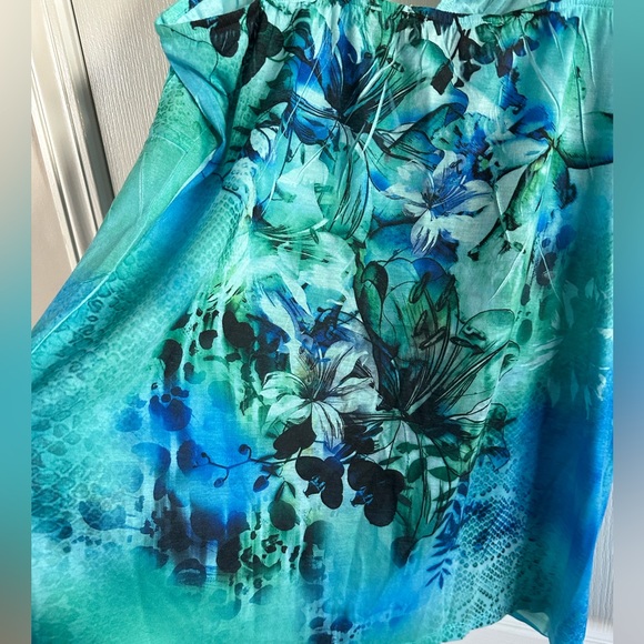 NWT Tank B.L.E.U with sparkle accent on front. XL - Picture 7 of 7